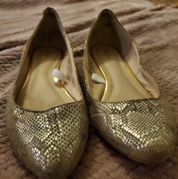 Snakeskin Studded Flats Size 9 - Picture 2 of 5
